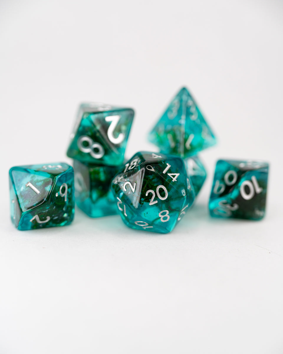 Seasnare | Seaweed | 7 Piece Acrylic Inclusion Dice Set - Emberglow Gaming