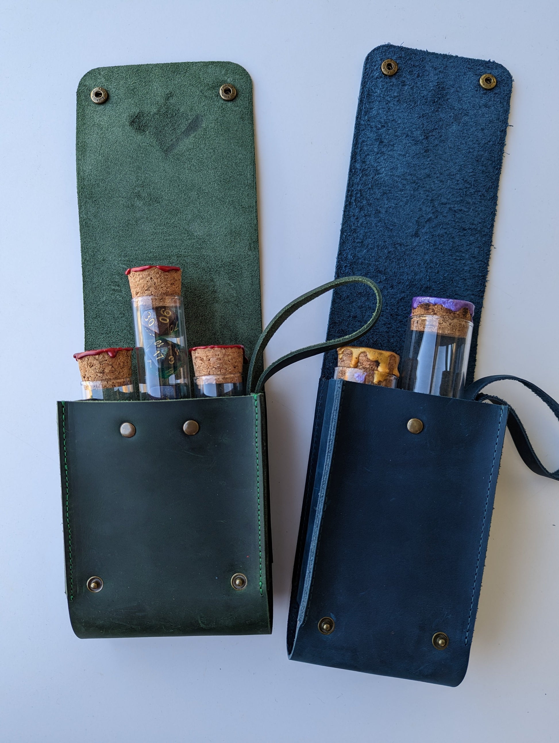 Genuine Leather Dice Pouch for Sharp Edge Dice (Large) - Emberglow Gaming