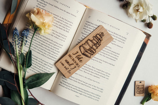 I Like Big Books and I Cannot Lie | Engraved Wooden Bookmark (T) - Emberglow Gaming